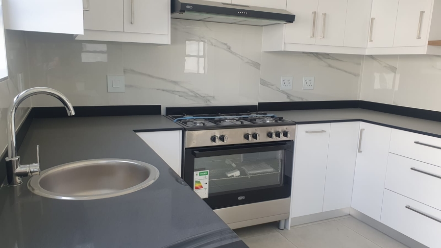 4 Bedroom Property for Sale in Da Gama Bay Western Cape
